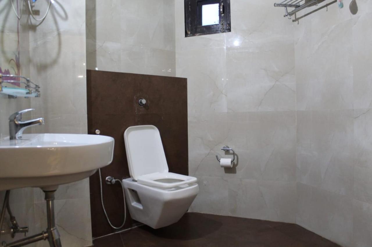 دالهوزي Hotel Topaz المظهر الخارجي الصورة